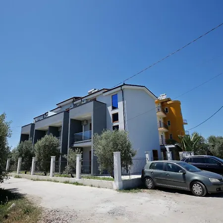 Bedgodini Otel Golem (Tirana)